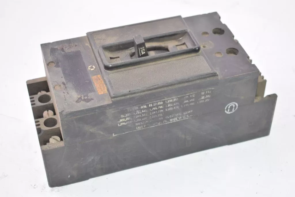 (USED) Westinghouse Electric 1222032 600V 15-Amp 3-Pole Circuit Breaker Switch